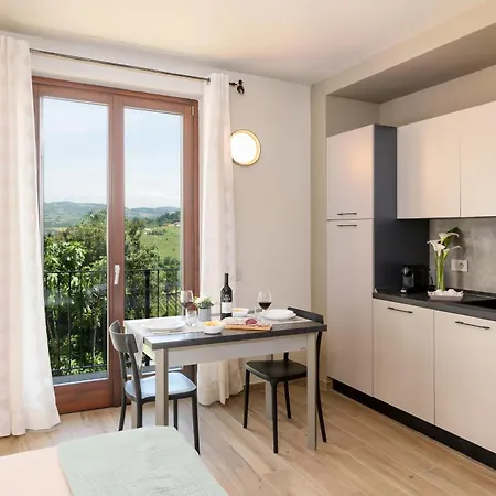 Angolo Sui Vigneti דירה סרלונגה ד'אלבה